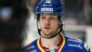 Förre SHL-spelaren byter NHL mot KHL