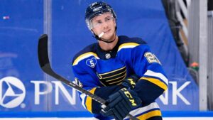 Tyler Bozak stannar i St. Louis Blues