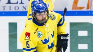 Fyra poäng av Victor Crus Rydberg i OHL-premiären