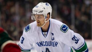 Nu är Henrik Sedin förbi Mats Sundin – bröderna var tungan på vågen för Canucks