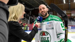 Förre SHL-forwarden tar time out från hockeyn