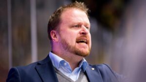 Klart: Mästartränaren återvänder till SHL