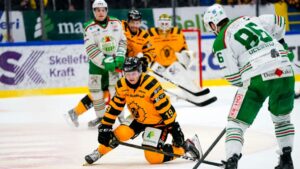 Två spelare coronasmittade – SHL-matchen spelas ändå