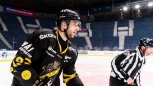 AIK bryter kontraktet med backen