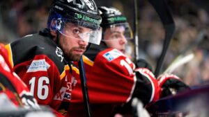 Olausson lämnar SHL – gör Klasen sällskap