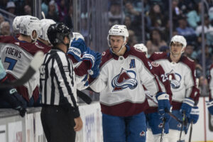 Nathan MacKinnon het när Colorado besegrade Nashville