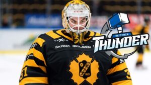 Strauss Mann skickas till Wichita Thunder