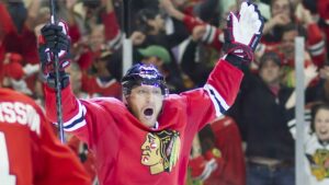 Gjort över 1 000 poäng i NHL – nu lägger trefaldige Stanley Cup-vinnaren  av