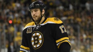 Bruins släpper ännu en stjärna – Lucic får lämna Boston