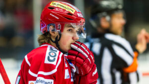 Albin Runesson följer med Östersund upp i HockeyAllsvenskan