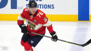 Anton Levtchi släpps av Florida Panthers