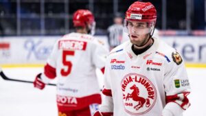 Flyttar utomlands efter fyra år i HockeyAllsvenskan