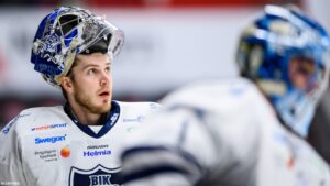 Marcus Hellgren-Smed förlänger med BIK Karlskoga