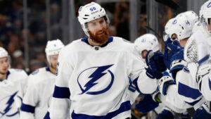 Braydon Coburn avslutar hockeykarriären