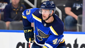 Calle Rosén skickas ner till farmarligan av St. Louis Blues