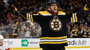 Efter osäkerheten – David Pastrnak vill stanna i Boston efter säsongen