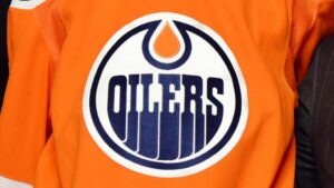 Edmonton Oilers ägare Darryl Katz anklagas för att ha köpt sex av underårig