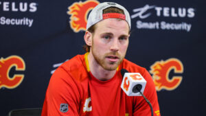 Elias Lindholm prisas som veckans spelare i NHL