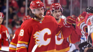 Elias Lindholm tangerade Calgary Flames klubbrekord