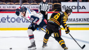 Elias Stenman stängs av i två matcher