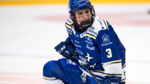 Elin Lundbergs besked: Slutar spela ishockey