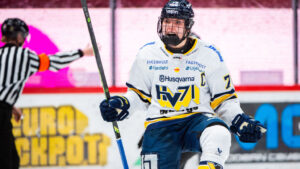 Hattrick av Elin Svensson när HV 71 slog AIK