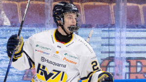 Oscar Fisker Mølgaard skriver kontrakt med HV71