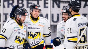 Fredrik Forsberg matchhjälte när HV 71 vann mot SSK