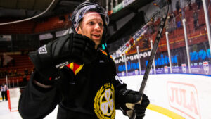 Greg Scott förlänger med Brynäs till 2024