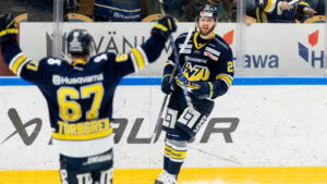 Fördel HV 71 efter ny seger mot Västervik