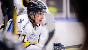 Herman Hansson är en positiv överraskning i HV71: “Jag ska ju jobba hårt”