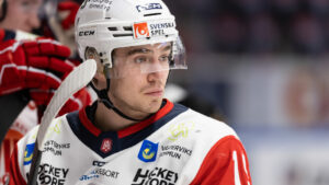 Isak Salqvist stannar i Västervik: “Har mycket hockey i sig”