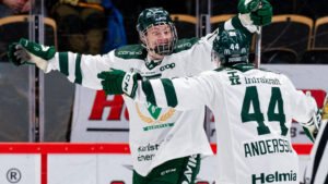 Jack Berglund gör mål direkt i SHL-debuten för Färjestad