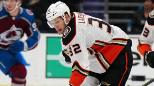 Jacob Larsson sätts upp på waivers av Ottawa Senators