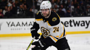 Jake DeBrusk blev kvar i Boston: ”Det var en jobbig dag”