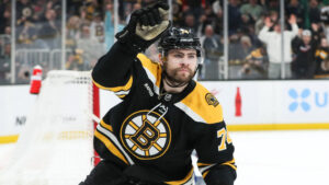 Jake DeBrusk hoppas få stanna i Boston Bruins