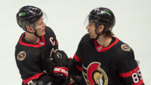 Jake Sanderson skriver jättekontrakt med Ottawa Senators