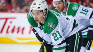 Jason Robertson förlänger med Dallas Stars