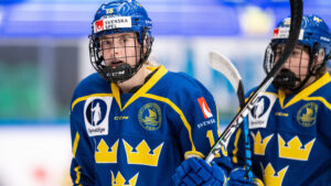 Jenny Antonsson förlänger med Brynäs