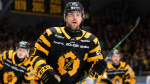 Joakim Lindström tvåmålsskytt – Skellefteå reducerar kvartsfinalserien