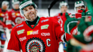 Joel Lundqvist förlänger med Frölunda