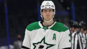 Uppgifter: John Klingberg vill nästan fördubbla sin lön