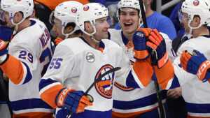 Johnny Boychuk trejdas till Buffalo Sabres