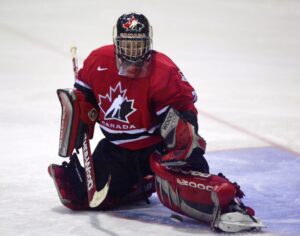 Eve Gascon blir tredje kvinnan någonsin att spela i Quebecs juniorliga