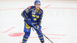 Lawrence Pilut skickas ner i AHL