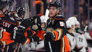 Leo Carlssons nya show – blev straffhjälte för Anaheim Ducks