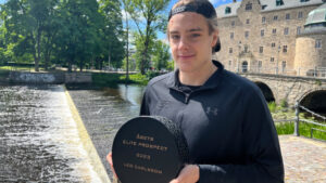 Leo Carlsson – vinnare av EliteProspects Award 2023