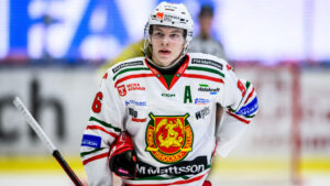 Lukas Wernblom nobbar SHL – förlänger kontraktet med Mora