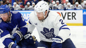 Luke Schenn lämnar Toronto Maple Leafs – går till Nashville Predators