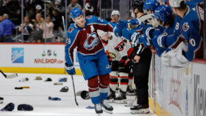 Nathan MacKinnon historisk för Colorado – sköt fyra mål i segern